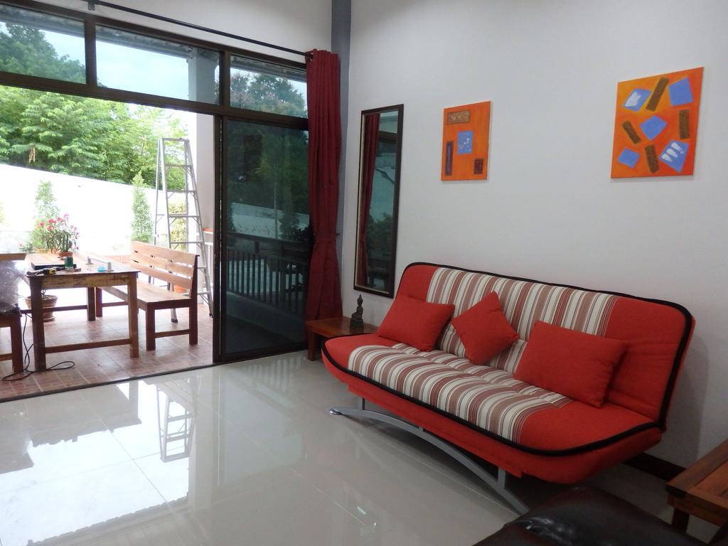 Jamie'S Home With 2 Bedrooms, Can Accommodate 6 Guests Ко-Самед Экстерьер фото